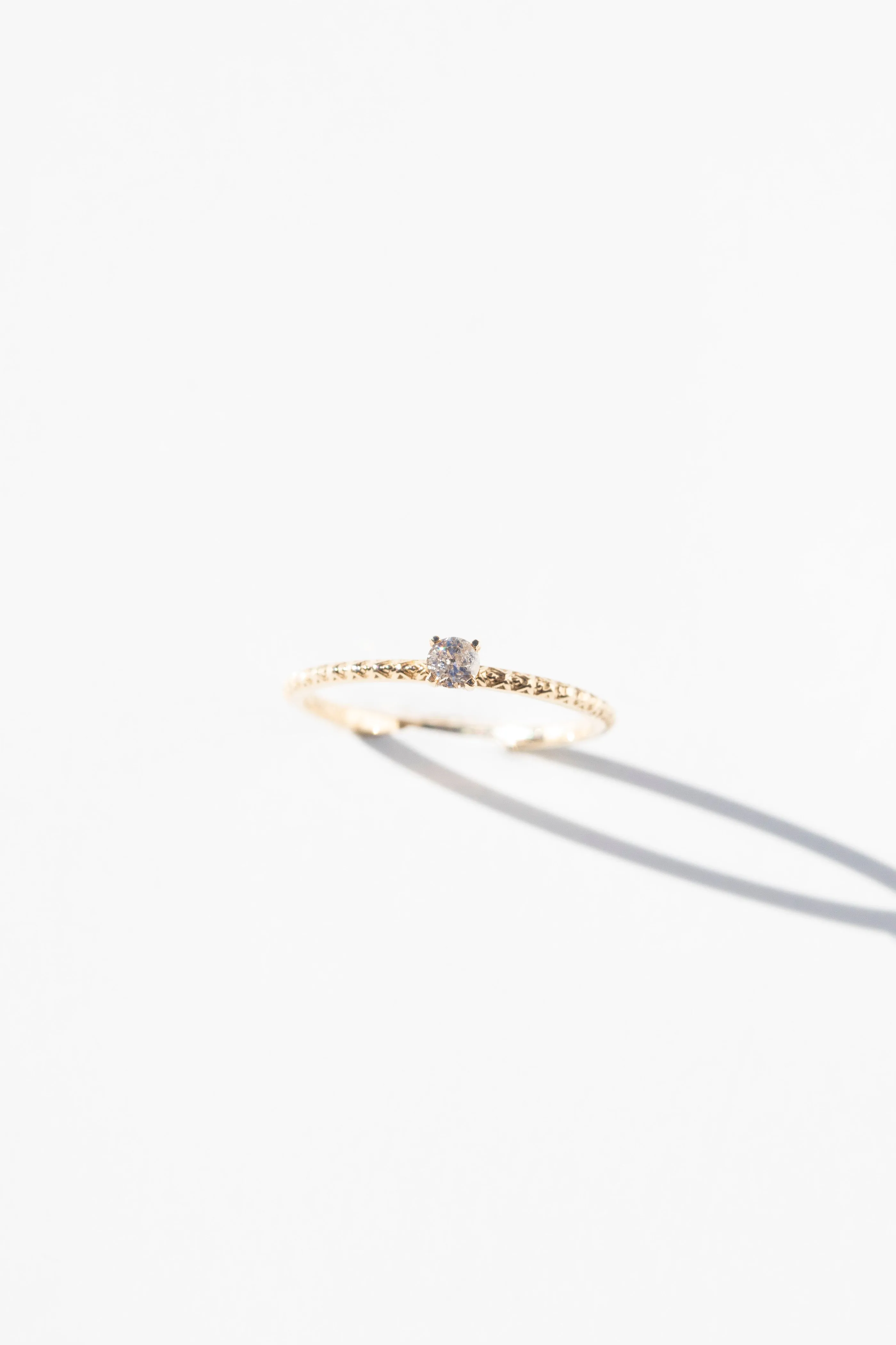 14K Solid Gold Simple Solitaire Skinny Ring