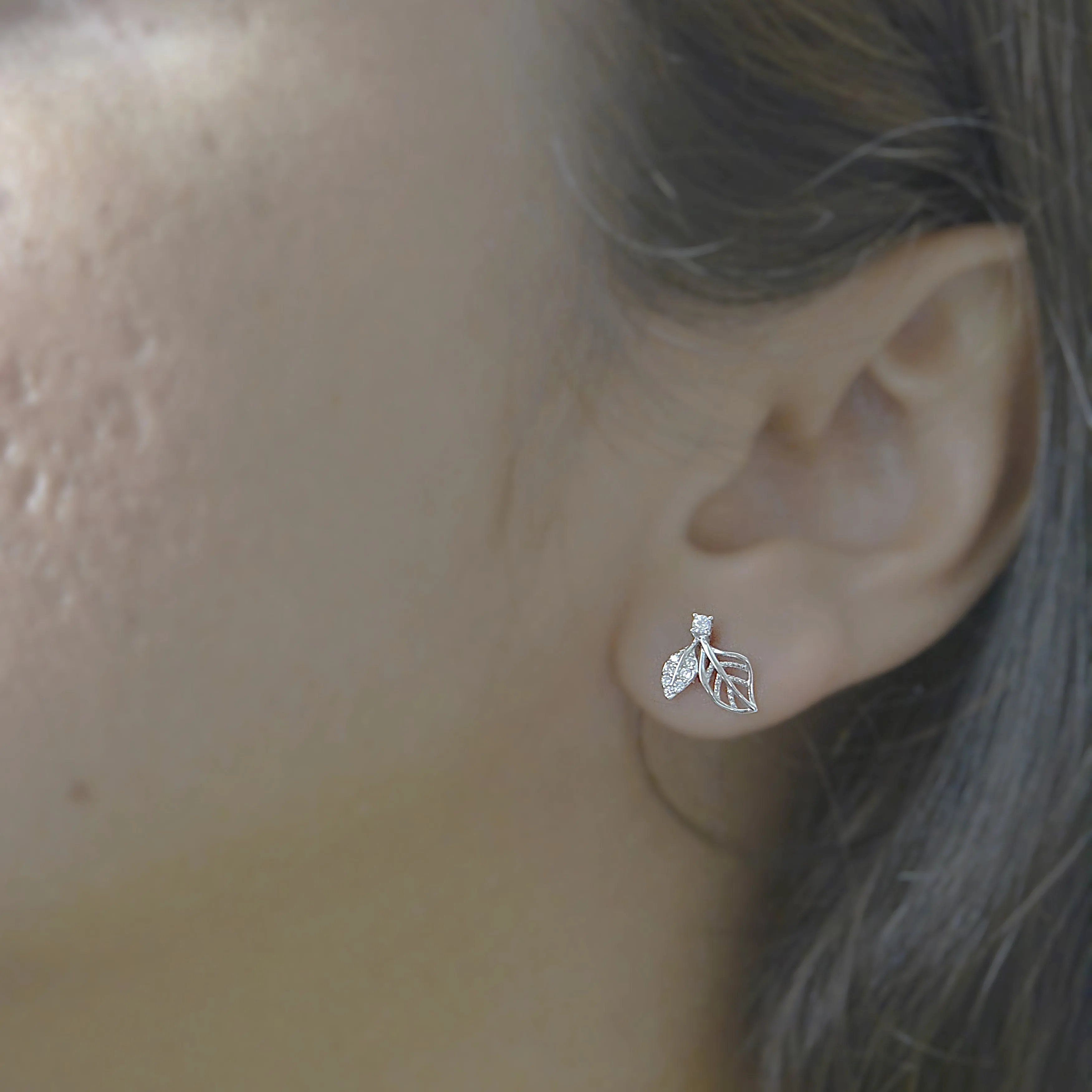 925 Silver Delicate Leaf Stud Earrings