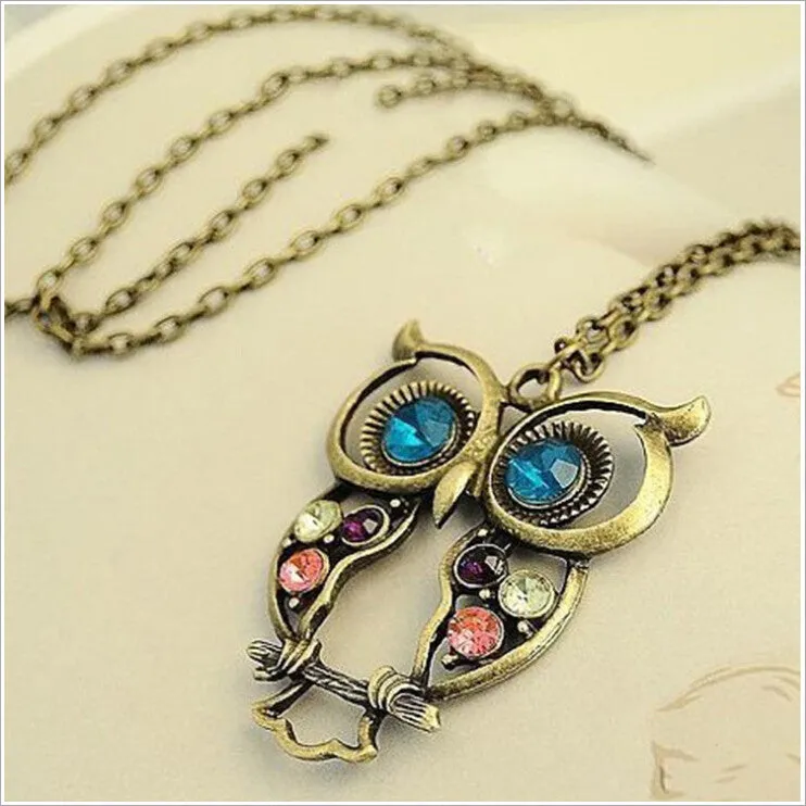 Antique Copper Alloy Zircon Owl Pattern Necklace