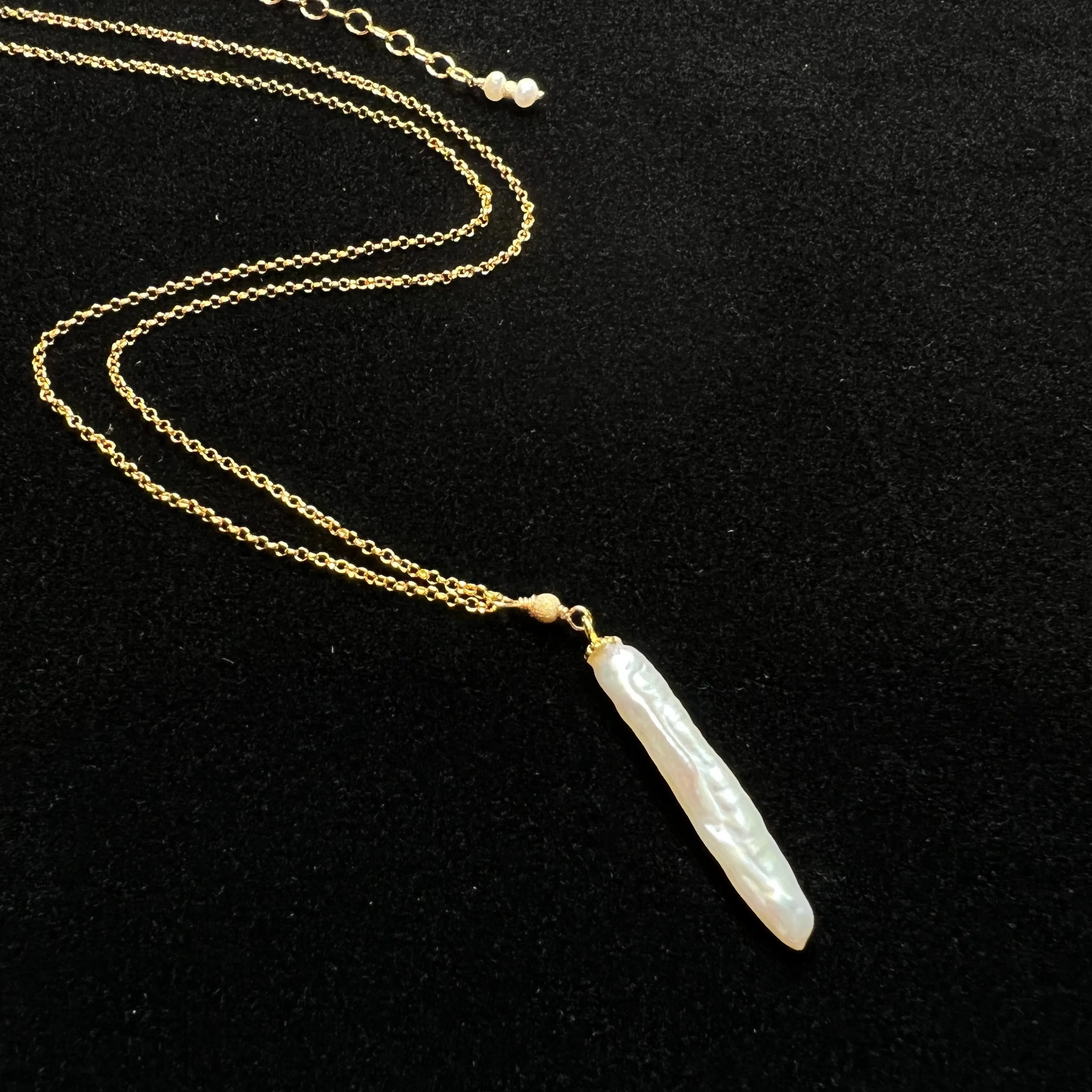 Biwa Pearl Moonbeam Pendant