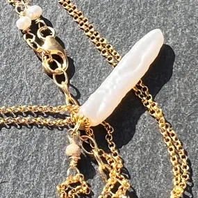 Biwa Pearl Moonbeam Pendant