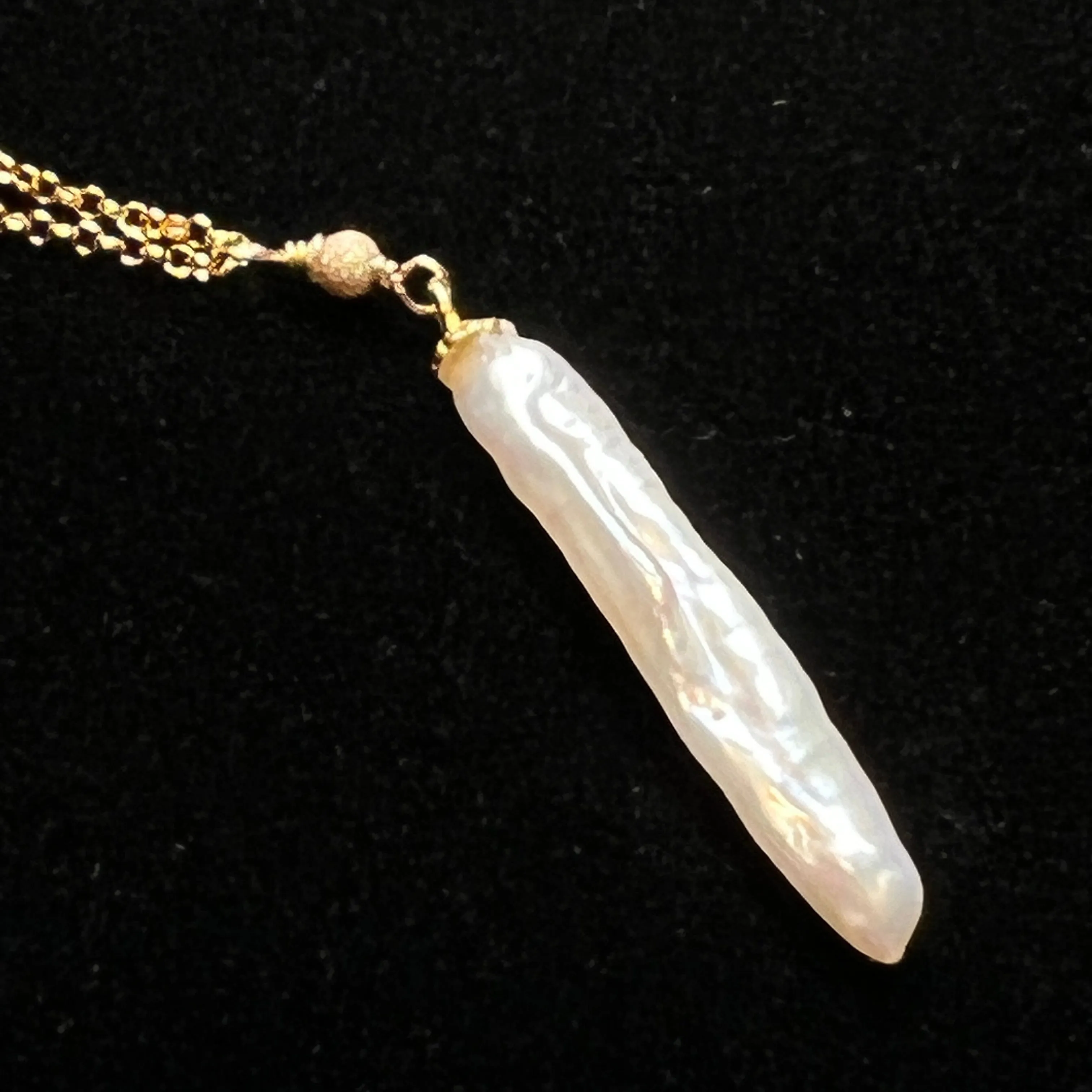 Biwa Pearl Moonbeam Pendant