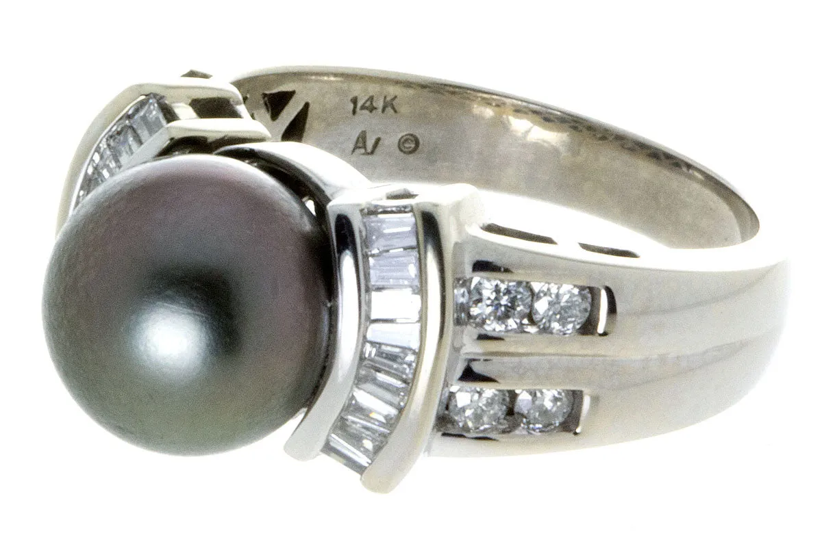 Black Pearl & Diamond Ring