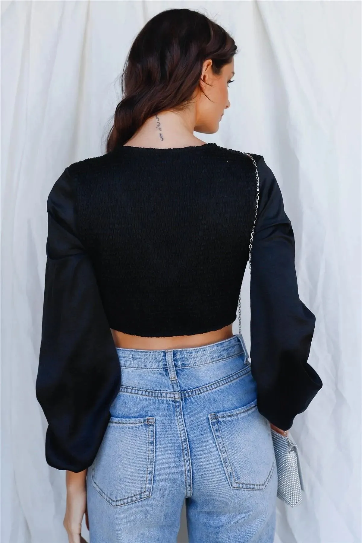 Black Textured Satin Effect Smocked Balloon Long Sleeve Crop Top /3-2-1