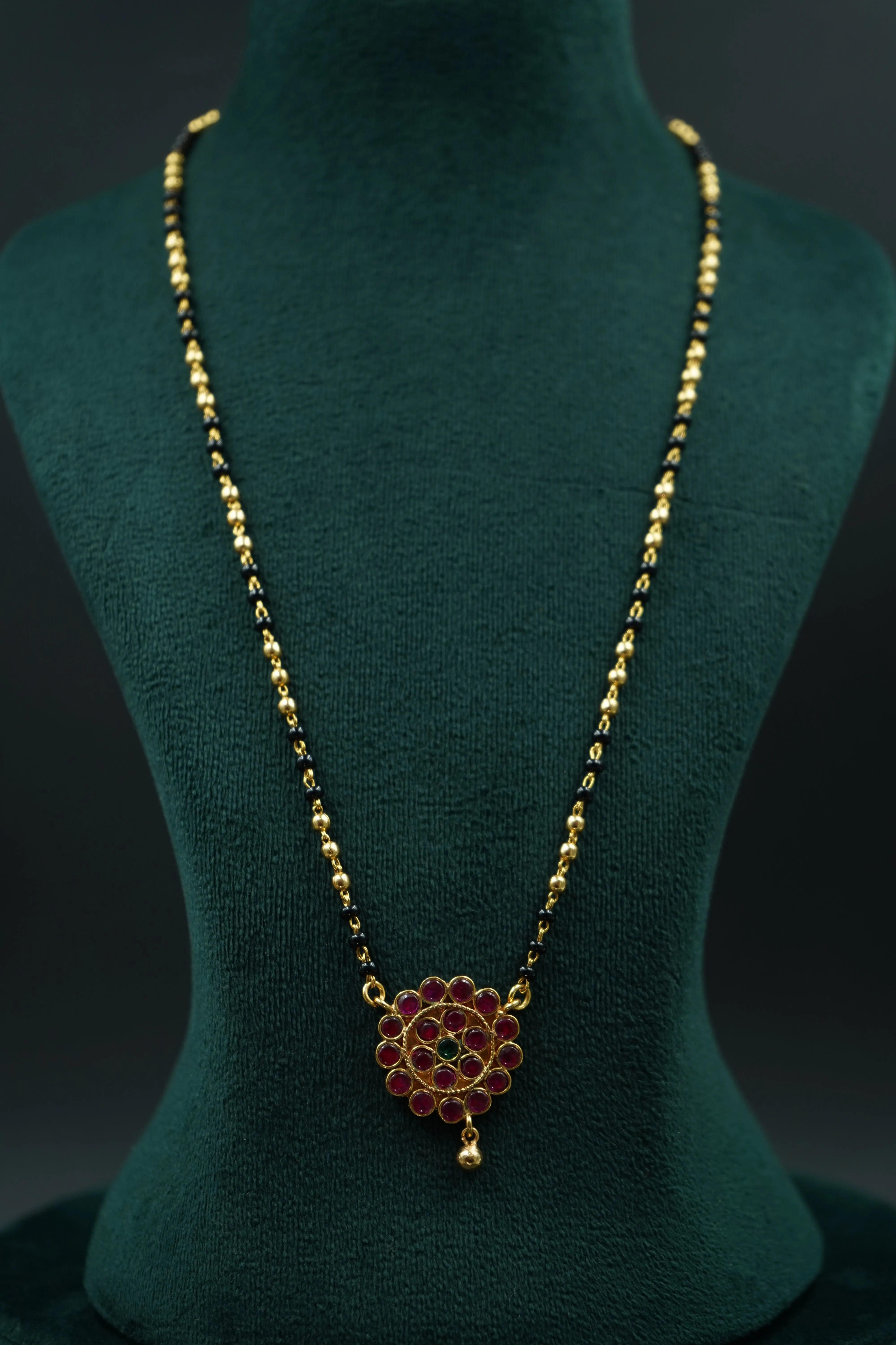 GUNALI  MANGALSUTRA