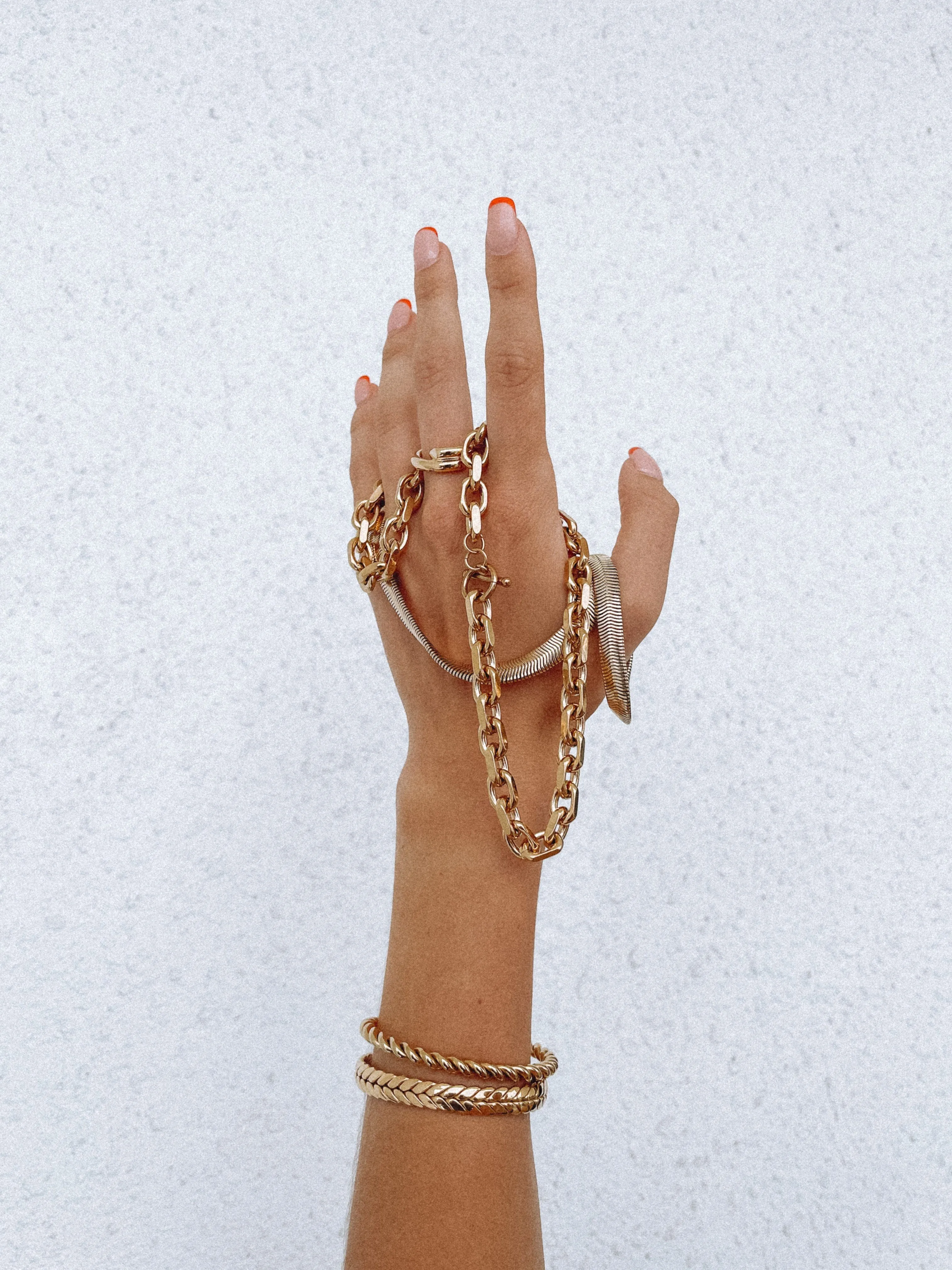 Lina Chain Cuff