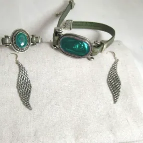 Lt. Green Leather Choker & Bracelet & Silver Earrings Jewelry Set