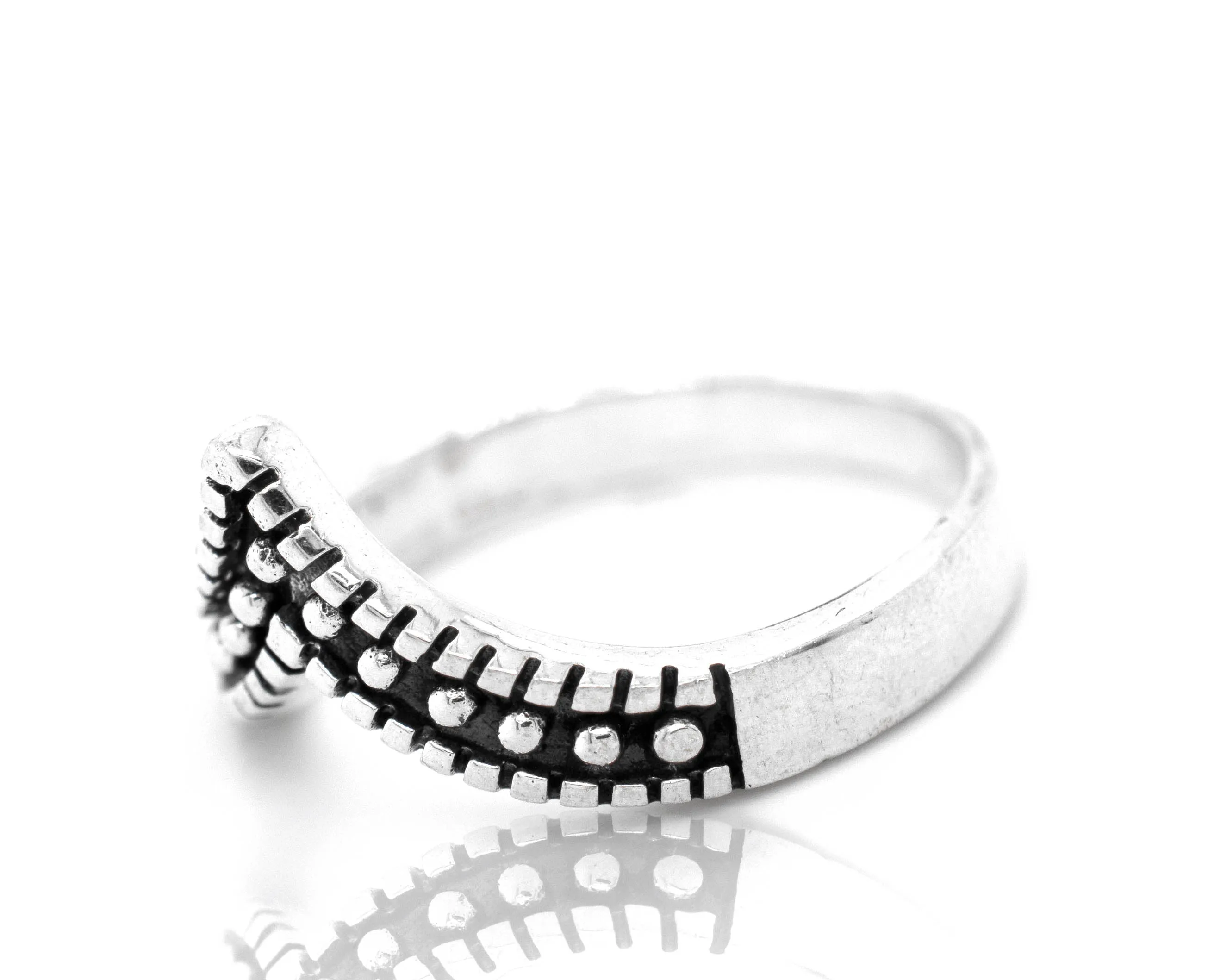 Striking Chevron Ring